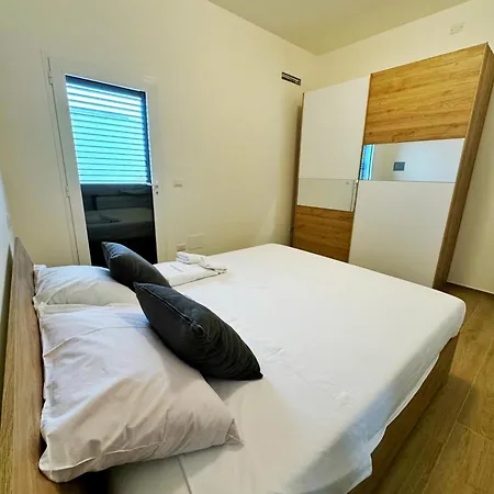 Casa Olivares * Torre Lapillo